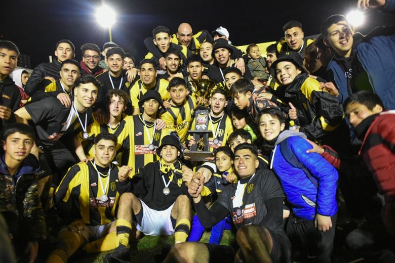 El Aurinegro celebró su título 20